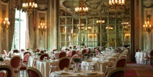 Luxury Dining in the United Kingdom: A 2025 Perspective