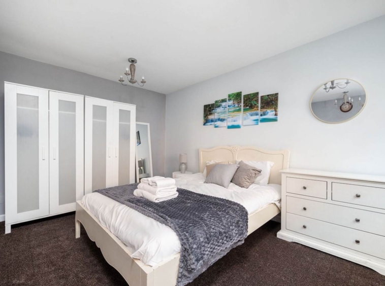 Oakley Square, Camden